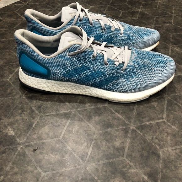 Addidas Ultra Boost - Picture 3 of 9